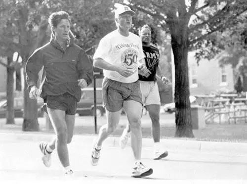 美国总统跑步爱好者克林顿