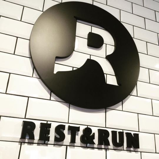 全亚洲第一间真正的跑步主题餐厅 Rest & Run