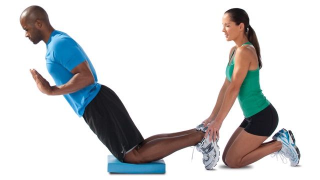 Glute-Ham Raise|GHR|反向腿弯举|反向卷腹 - 肌力与体能训练动作
