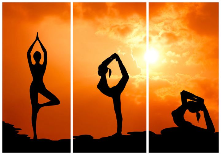 yoga瑜伽美女训练黄昏